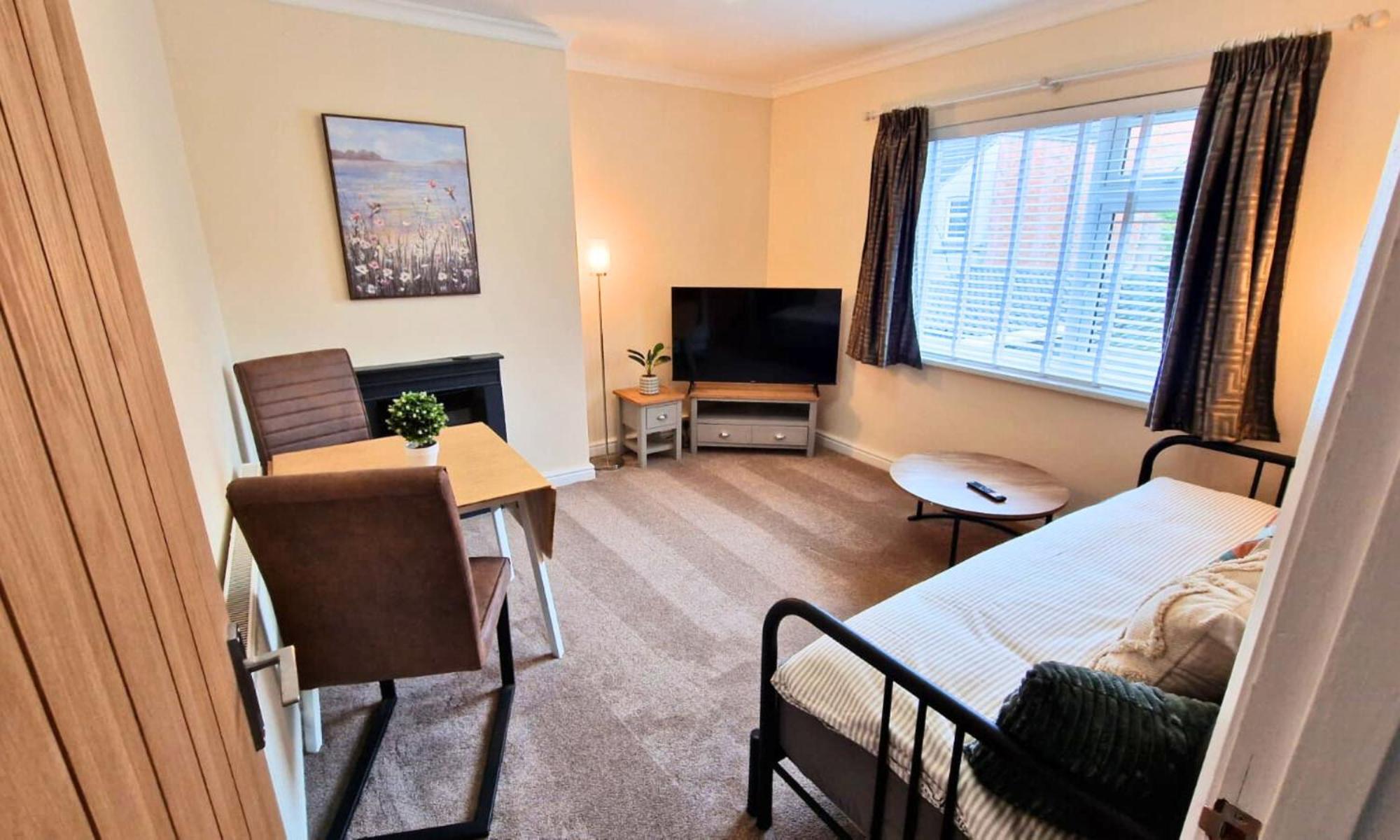 Apartment Luxury Family Apartment- Close To